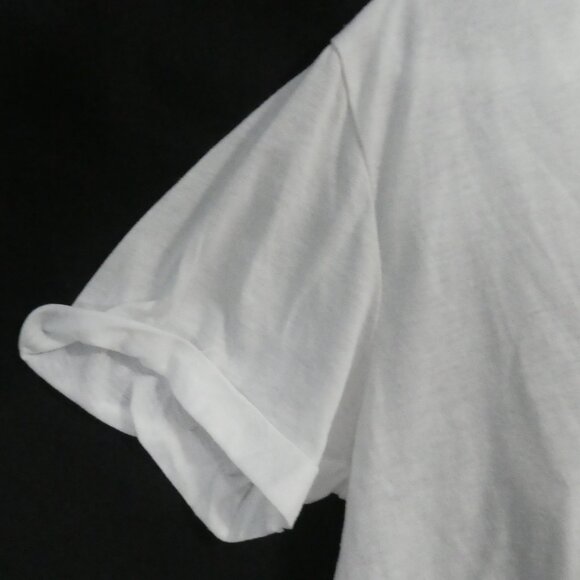 PEANUTS | large | Peanuts Graphic White Crop Top | Rolled Cuffs - Picture 4 of 15